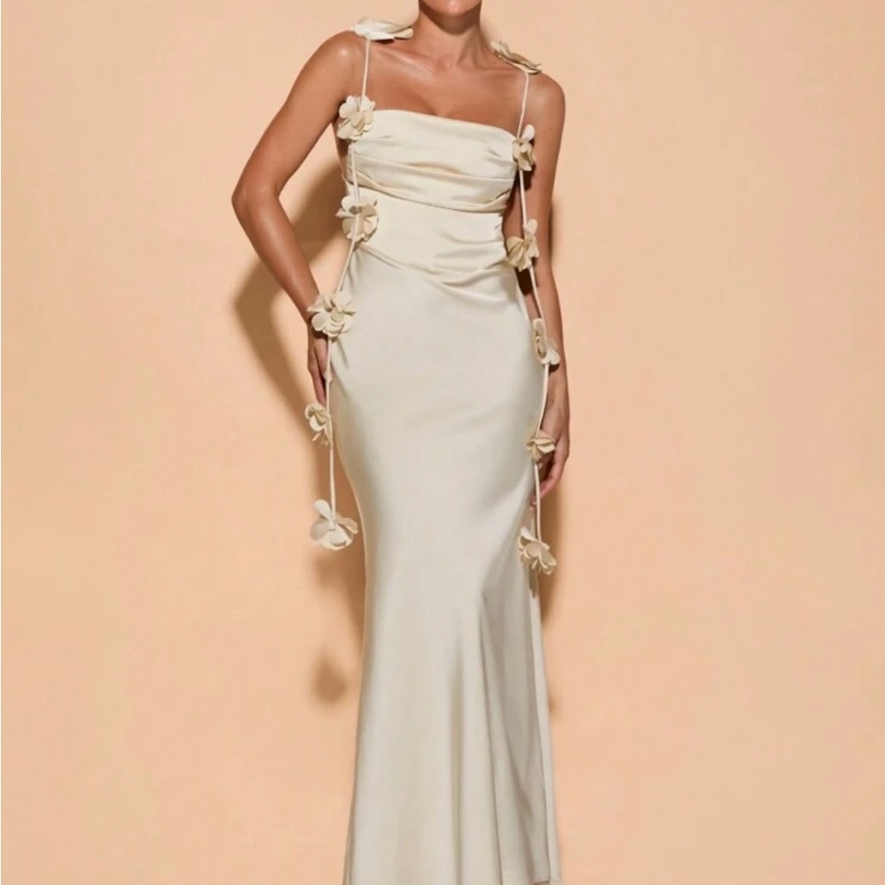 Elegant Champagne Floral Maxi Dress